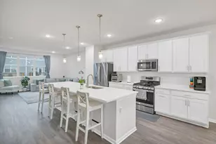 2720 Lily Ln, Rolling Meadows, IL 60008 - Photo 8