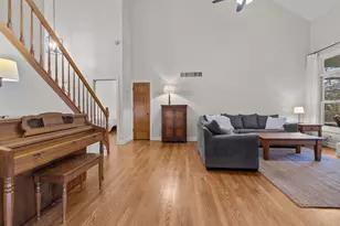 1128 Tara Dr, Woodstock, IL 60098 - Photo 8