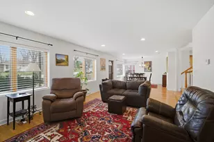 1917 Kiest Ave, Northbrook, IL 60062 - Photo 10