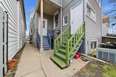 4706 W Berenice Avenue, Chicago, IL 60641 - Photo 34