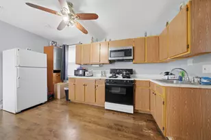 4706 W Berenice Ave, Chicago, IL 60641 - Photo 12