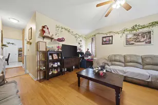 4706 W Berenice Ave, Chicago, IL 60641 - Photo 6