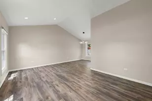 1057 Bothwell Cir, Bolingbrook, IL 60440 - Photo 4