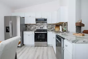 8 Rock Garden Ct, Bloomington, IL 61704 - Photo 8