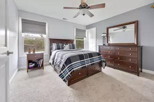 23W531 W Walnut St, Roselle, IL 60172 - Photo 26