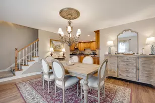 23W531 W Walnut St, Roselle, IL 60172 - Photo 12