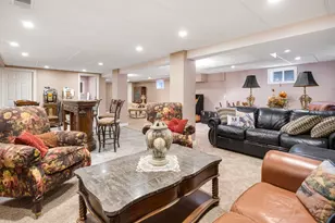 23W531 W Walnut St, Roselle, IL 60172 - Photo 30