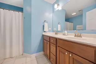 23W531 W Walnut St, Roselle, IL 60172 - Photo 26