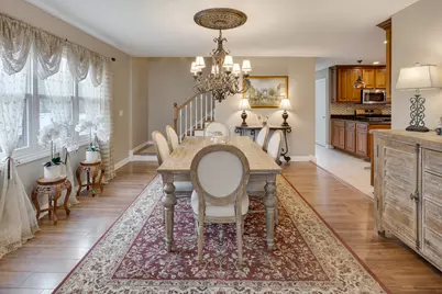 23W531 W Walnut Rd Road, Roselle, IL 60172 - Photo 10