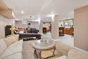 23W531 W Walnut St, Roselle, IL 60172 - Photo 30