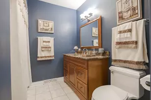 23W531 W Walnut St, Roselle, IL 60172 - Photo 18