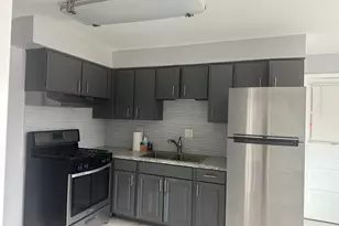 8805 Dee Rd, Des Plaines, IL 60016 - Photo 10