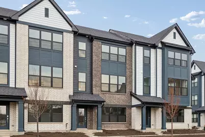 6318 Lexington Street, Morton Grove, IL 60053 - Photo 2