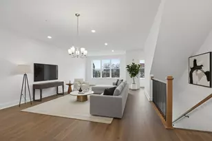 6318 Lexington St, Morton Grove, IL 60053 - Photo 10