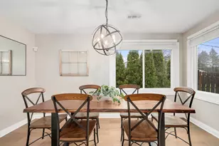 0S725 East St, Winfield, IL 60190 - Photo 12