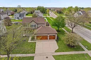 698 Juli Dr, South Elgin, IL 60177 - Photo 32
