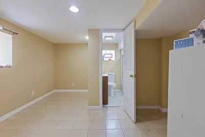 2133 W Highland Avenue #2, Chicago, IL 60659 - Photo 8