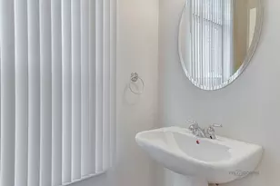 726 N Keystone Ln, Vernon Hills, IL 60061 - Photo 16