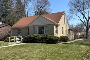 3423 N Church St, Rockford, IL 61103 - Photo 2