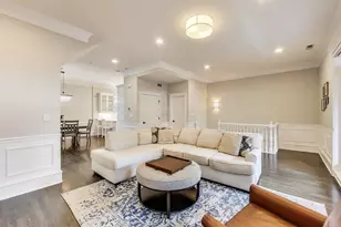 1910 W Addison St, Chicago, IL 60613 - Photo 4