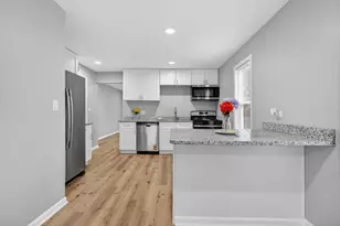 311 Sauk Trail, Park Forest, IL 60466 - Photo 6