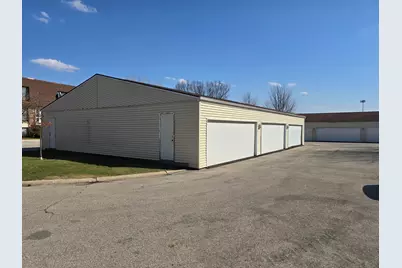 160 S Waters Edge Drive #302, Glendale Heights, IL 60139 - Photo 14