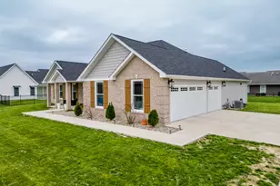 1117 Early Bird Ln, Marion, IL 62959 - Photo 2