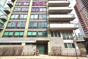 650 W Wayman St, Chicago, IL 60661 - Photo 1