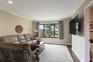 312 Woodview Rd, Lake Barrington, IL 60010 - Photo 18