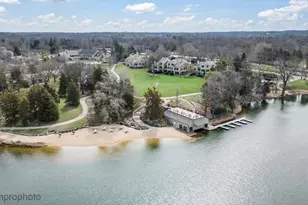 312 Woodview Rd, Lake Barrington, IL 60010 - Photo 52