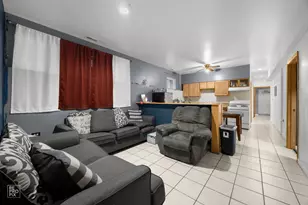 3432 W 60th Pl, Chicago, IL 60629 - Photo 6