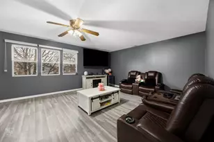 3432 W 60th Pl, Chicago, IL 60629 - Photo 6