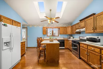 1522 Lorraine Drive, Sandwich, IL 60548 - Photo 6