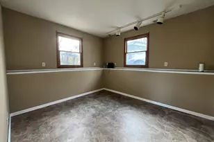 225 Malibu Dr, Bolingbrook, IL 60440 - Photo 10