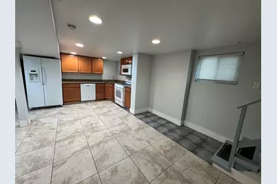 6438 N Fairfield Avenue #G, Chicago, IL 60645 - Photo 2