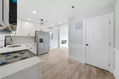 8516 Austin Avenue, Burbank, IL 60459 - Photo 8