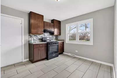 1537 W 165th Street, Markham, IL 60426 - Photo 6