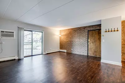 218 E Bailey Road #F, Naperville, IL 60565 - Photo 2