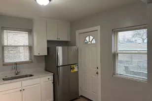9415 S Emerald Ave, Chicago, IL 60620 - Photo 10