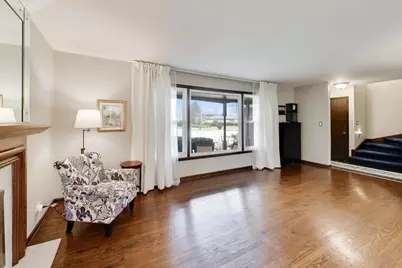 1028 S Beechwood Drive, Mount Prospect, IL 60056 - Photo 6