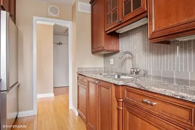 70 W Burton Place #805F, Chicago, IL 60610 - Photo 6