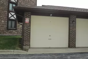 10532 Ridge Cover Dr, Chicago Ridge, IL 60415 - Photo 4