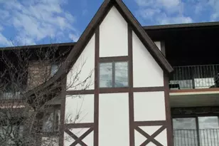 10532 Ridge Cover Dr, Chicago Ridge, IL 60415 - Photo 2