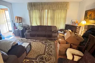 10210 S Prairie Ave, Chicago, IL 60628 - Photo 6