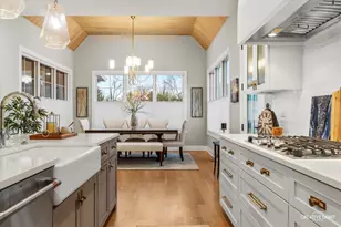 1862 W Wiesbrook Rd, Wheaton, IL 60189 - Photo 10