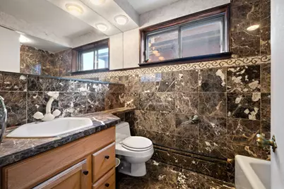 832 W Junior Terrace, Chicago, IL 60613 - Photo 30