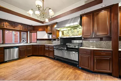 832 W Junior Terrace, Chicago, IL 60613 - Photo 22