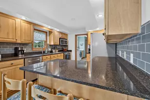 3365 N School Dr, Morris, IL 60450 - Photo 10