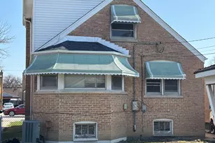 4920 N Nagle St, Chicago, IL 60630 - Photo 2