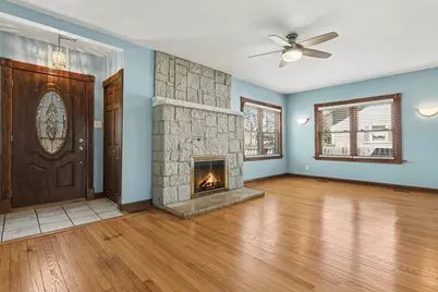 11231 S Worth Avenue, Worth, IL 60482 - Photo 4